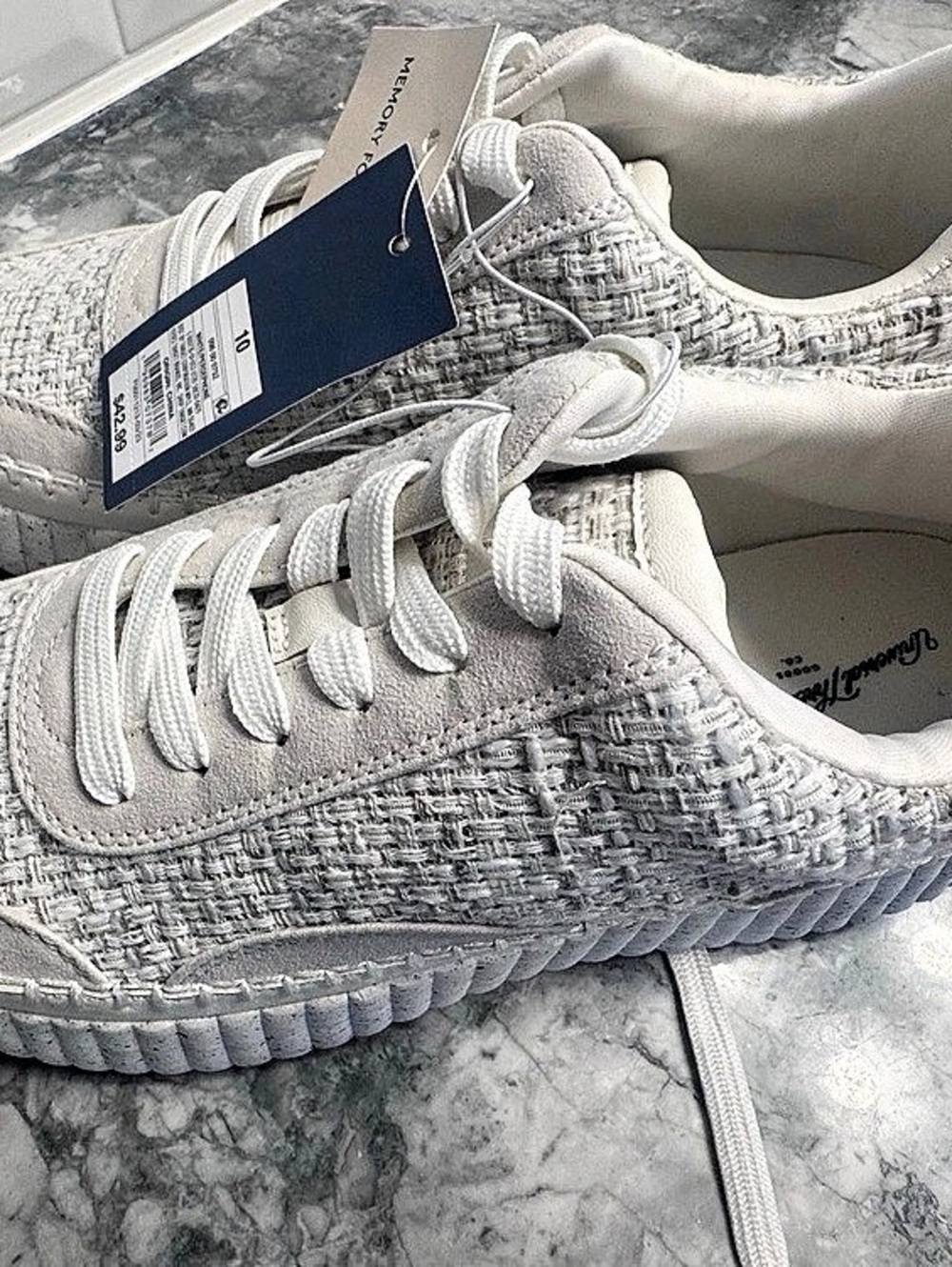 Universal Thread (Target) Platform Sneakers in White US 10 NWT